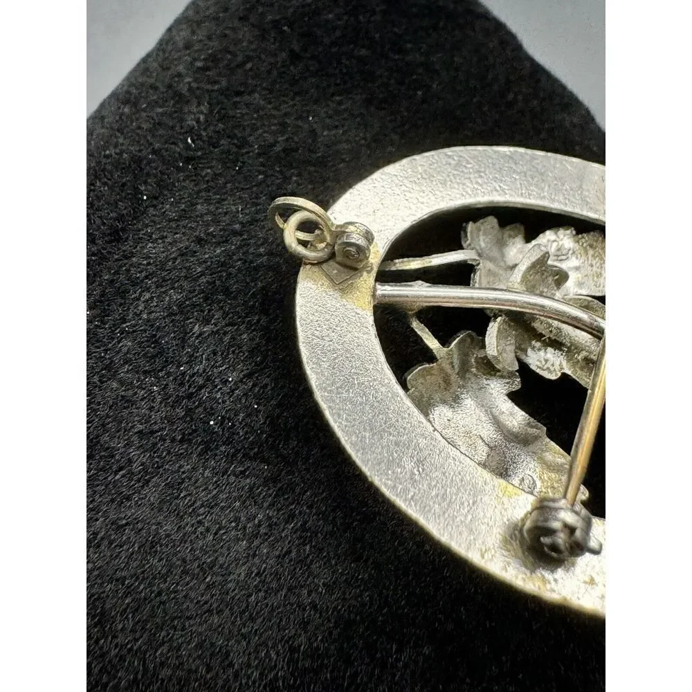 Vintage Silver Tone‎ Oval Leaf Brooch Green Glass Cabochon Pendant Jewelry